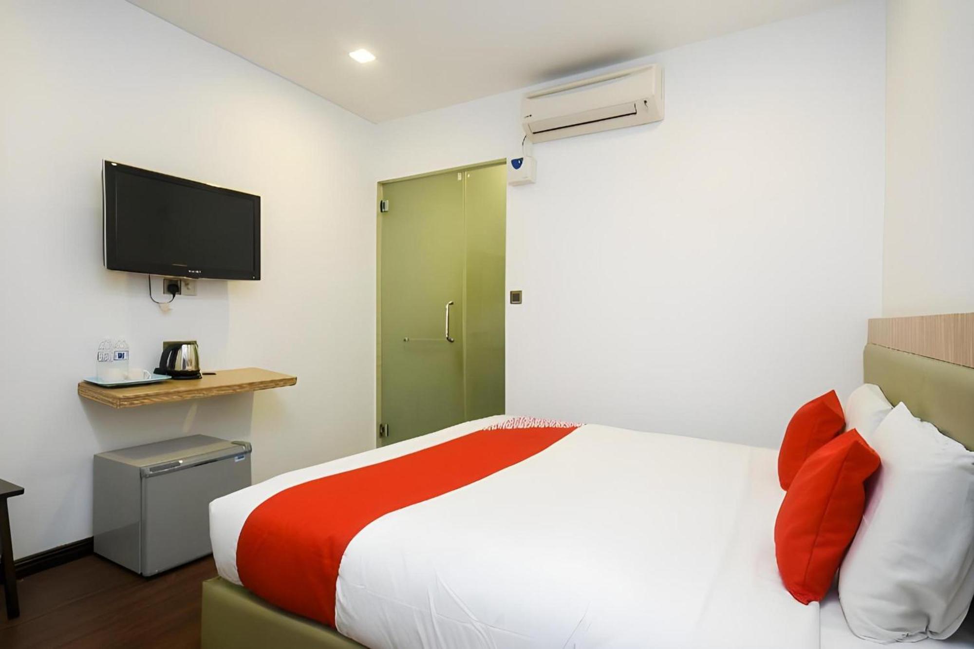 Super Oyo 976 Dragon Inn Miri Luaran gambar